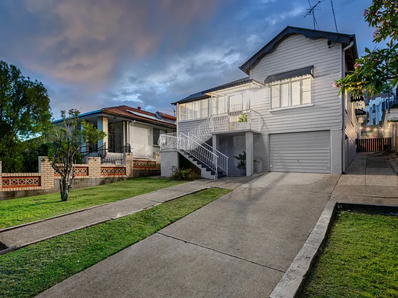 Renovated period home in ideal central location