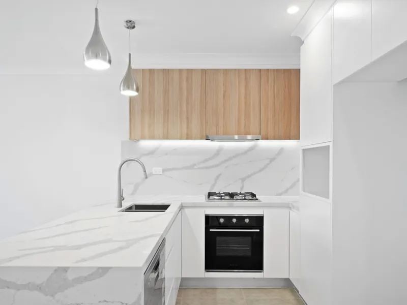 Luxury Studio Apartment! Close to Everything!