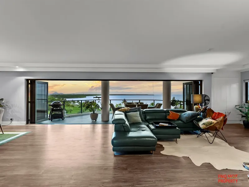 An Iconic Cairns Sky Residence