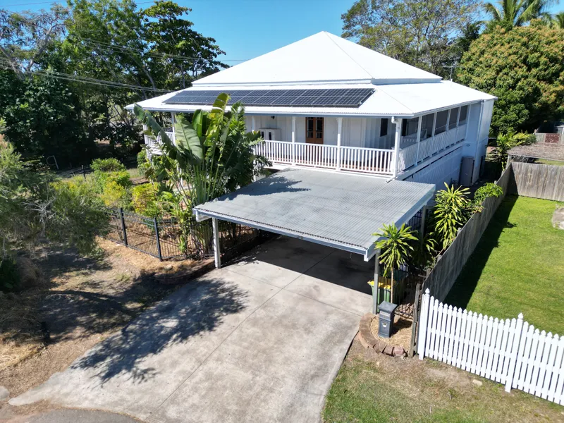 Grand Queenslander with Pool in Inner City Locale!