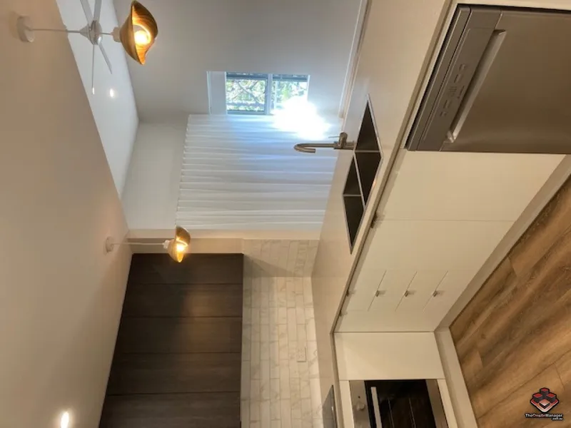 BRAND NEW - 3 Bed 2 Bath 2 Car TOP FLOOR APARTMENT