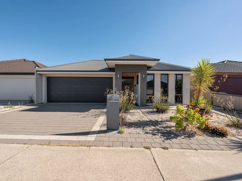 BEAUTIFUL HOME IN THE CALADENIA SCHOOL ZONE!!!