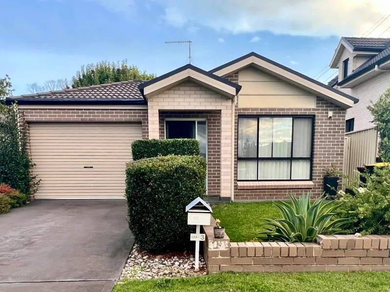 Freshly painted 3 Bedroom home with ducted air conditioning