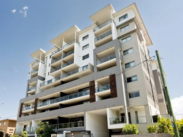 Great location in a very sought after location in Woollongabba