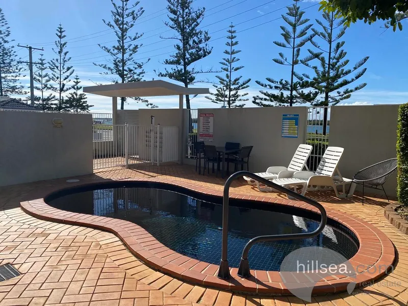 MARINE PARADE UNIT WITH POOL