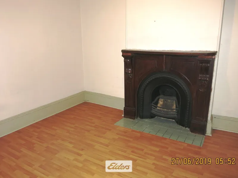 Great home opposite one of Sydney University entrance