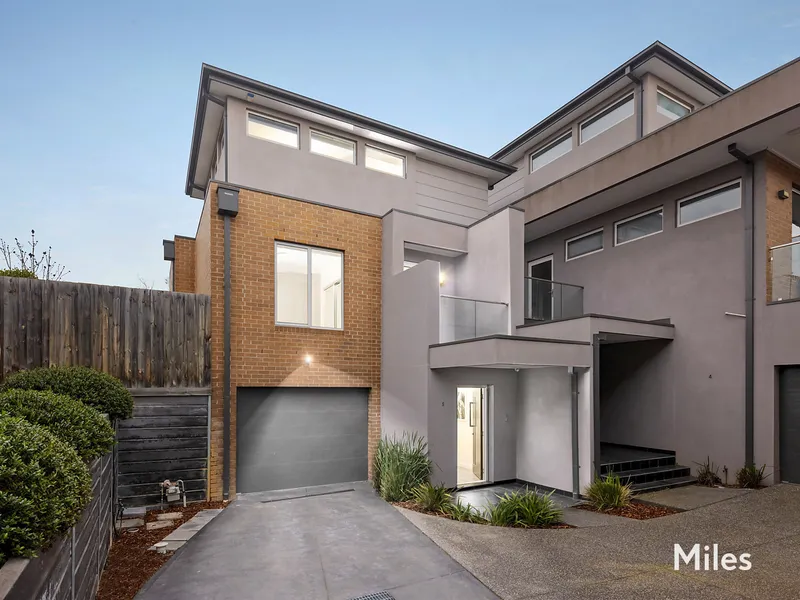 Contemporary Elegance and Comfort in a Boutique Setting