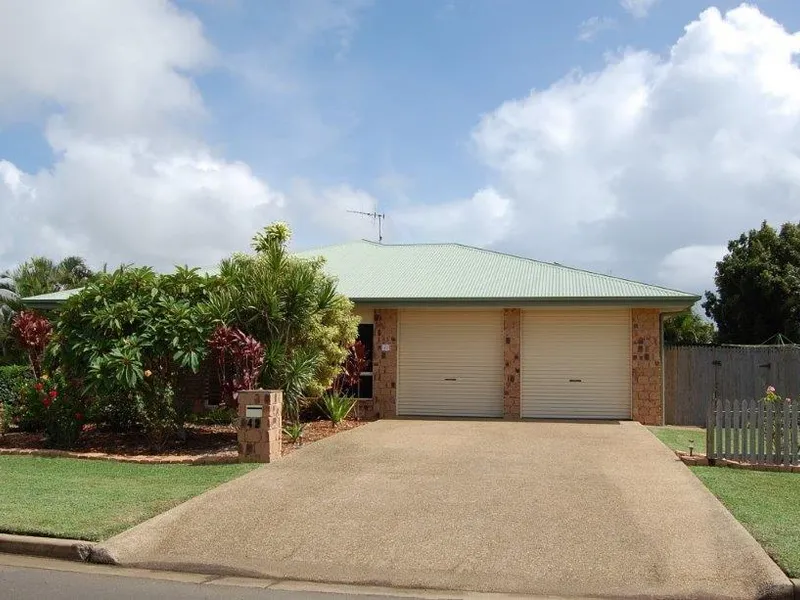 Single level living close to the beach