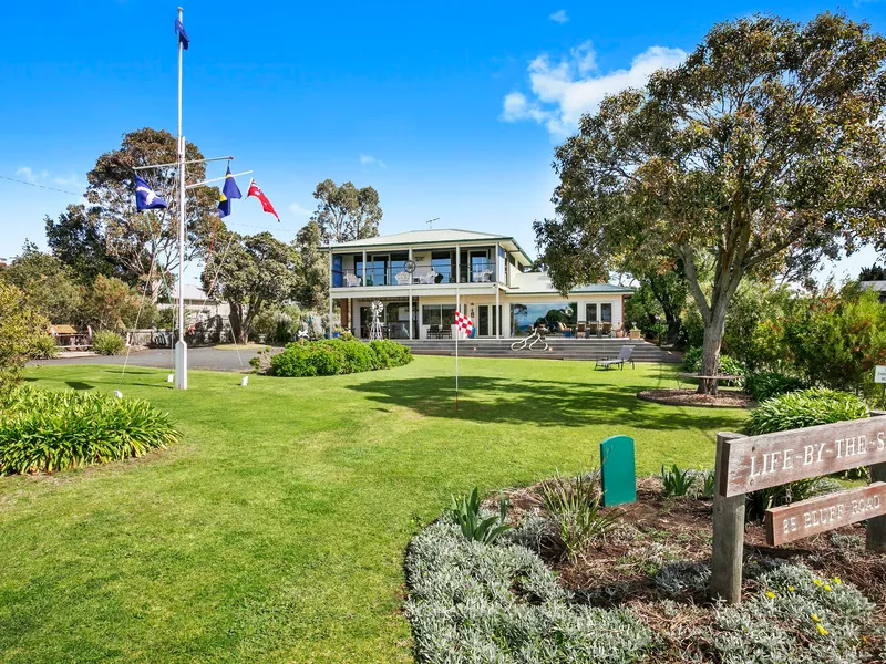 Sensational Seaside Living