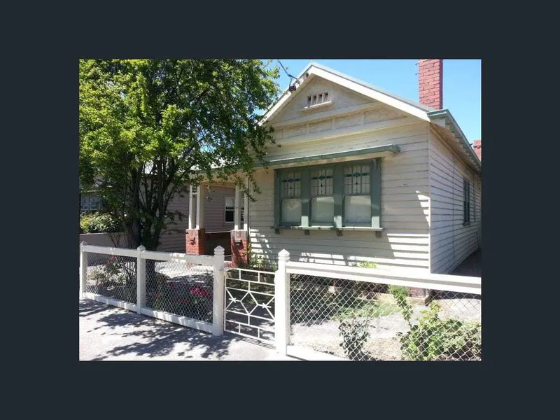 Beautifully Presented Period Home near Lake Wendouree