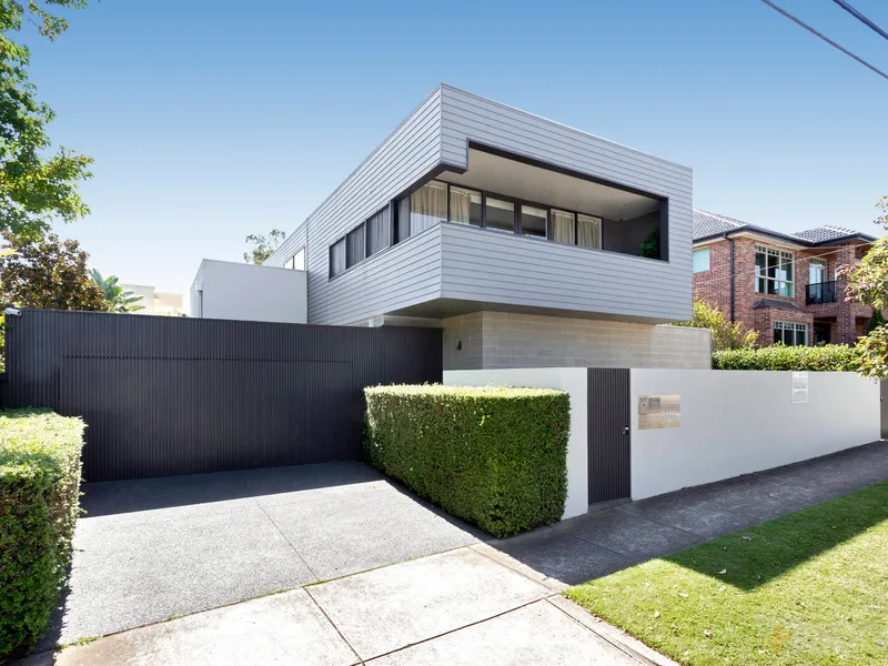 LUXURY LIFESTYLE IN THE BSC ZONE