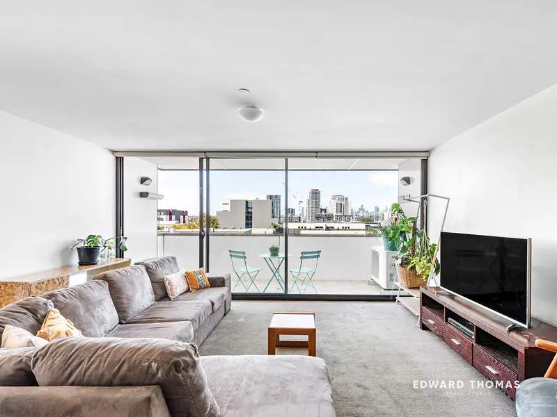 Boutique Style, Breathtaking City Views