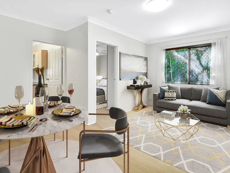 Light filled ground floor apartment