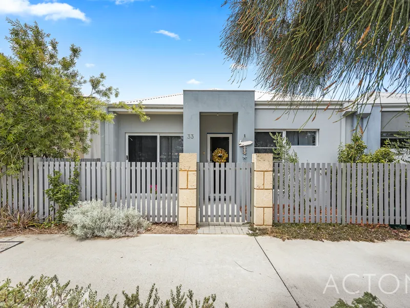 Great home in the sought after Alkimos Beach