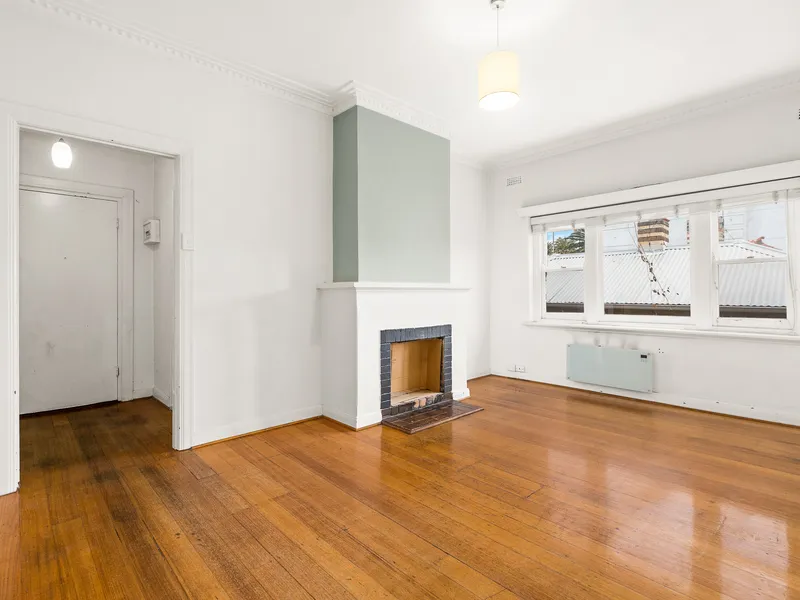 Live in the heart of St Kilda