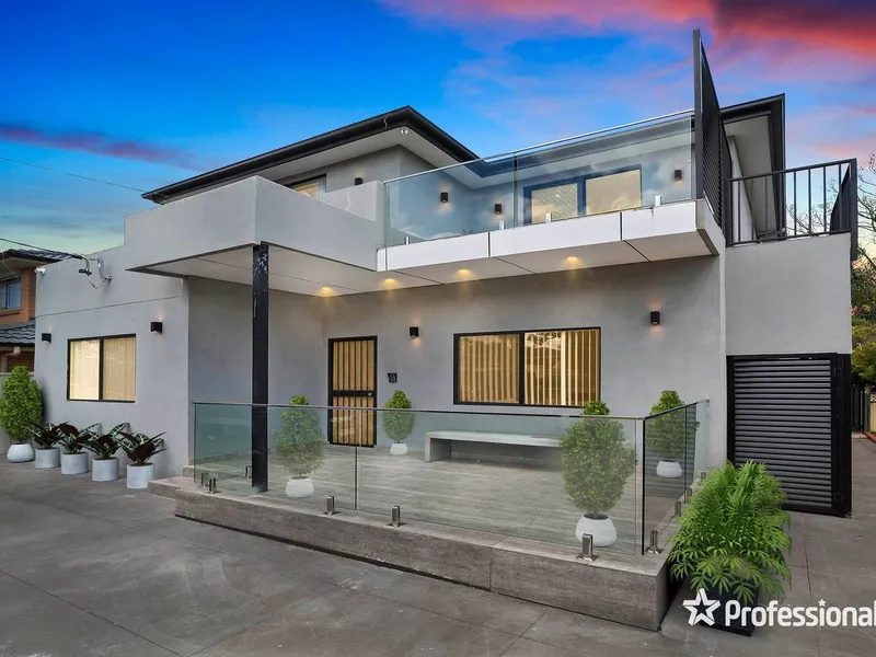 Impressive Family Home in Quiet and Convenient Location