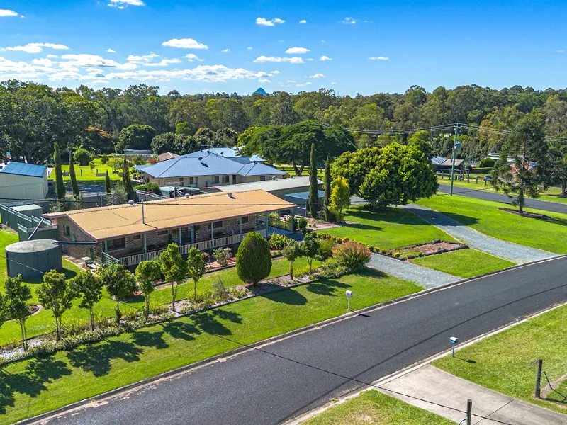 Your dream home awaits! Stunning 3 bed, 1 bath house in Delaneys Creek with pool, sheds, and entertainment area. Don't miss out, enquire now!