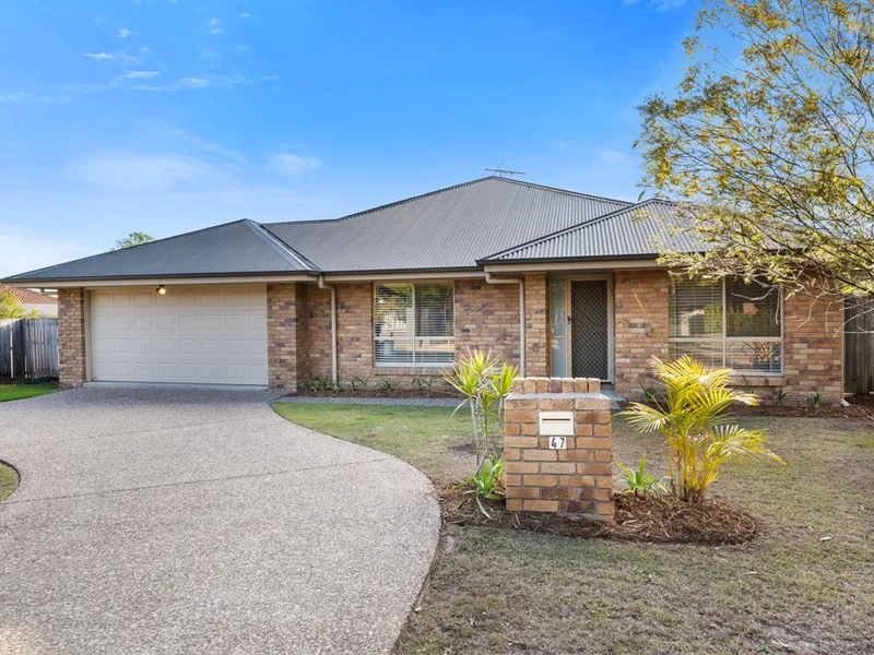 Spacious Move-In Ready Home: Ideal for Growing Springfield Lakes Families