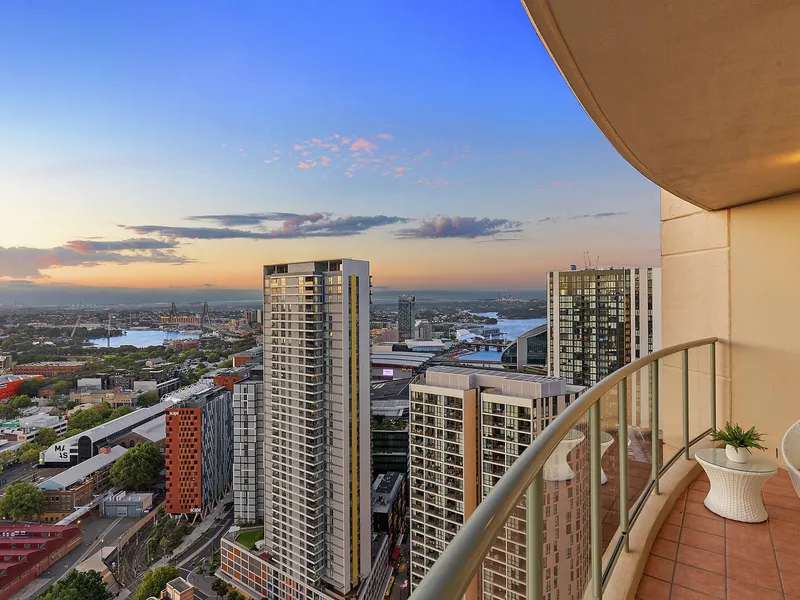 Premier inner city apartment with spectacular views