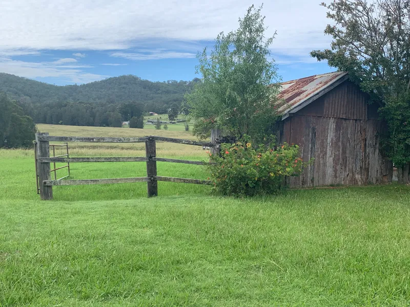 Country cottage on 30 acres