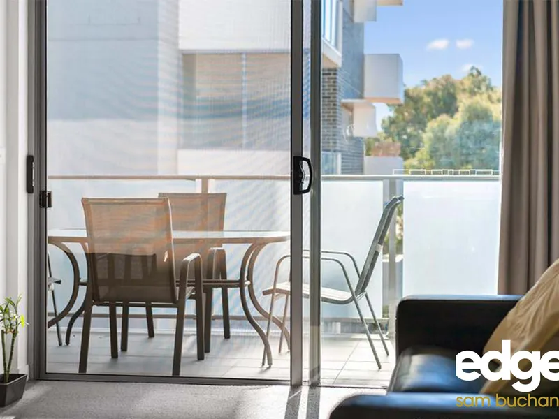 Located on the top floor with large balcony and direct north aspect