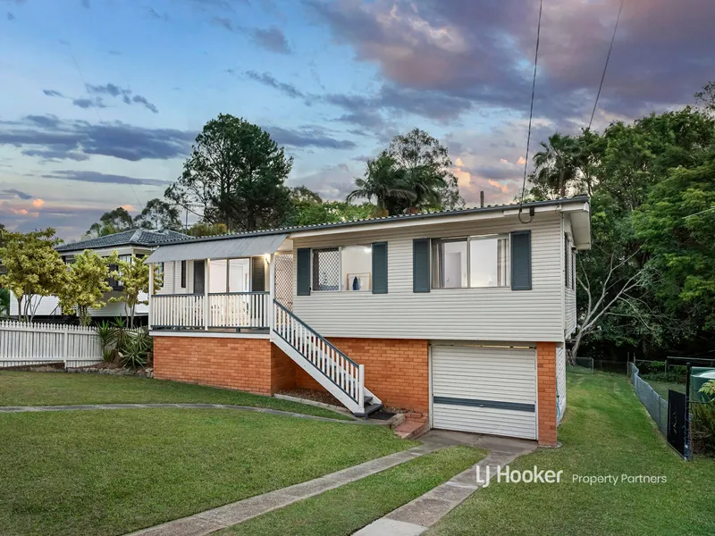 Ideal Entry Level Home in Sunnybank Hills Catchment with Endless Potential