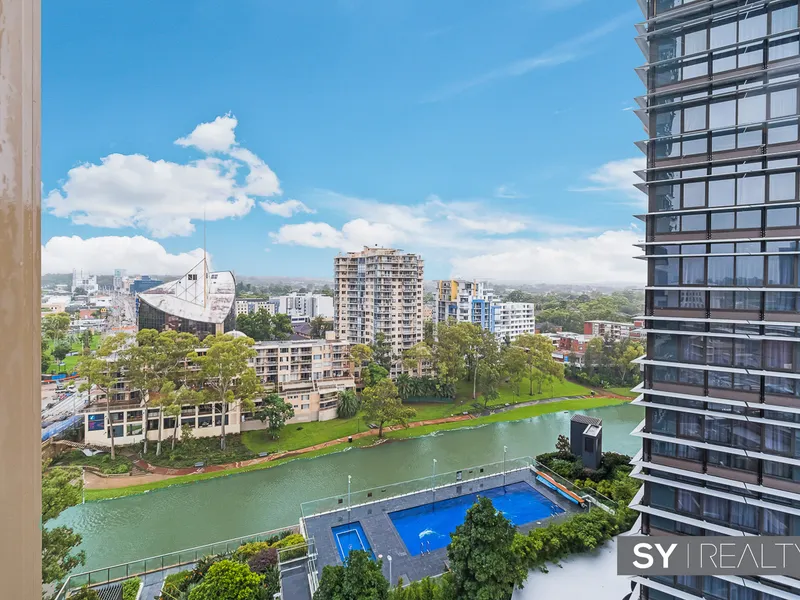 Bright and comfy I Modern two-bedroom apartment with Parramatta river view