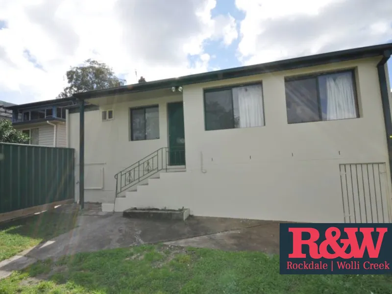 Renovated 1 Bedroom plus Study Semi