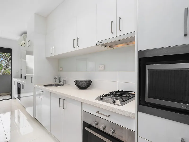 Sea breeze, sunshine and a city outlook