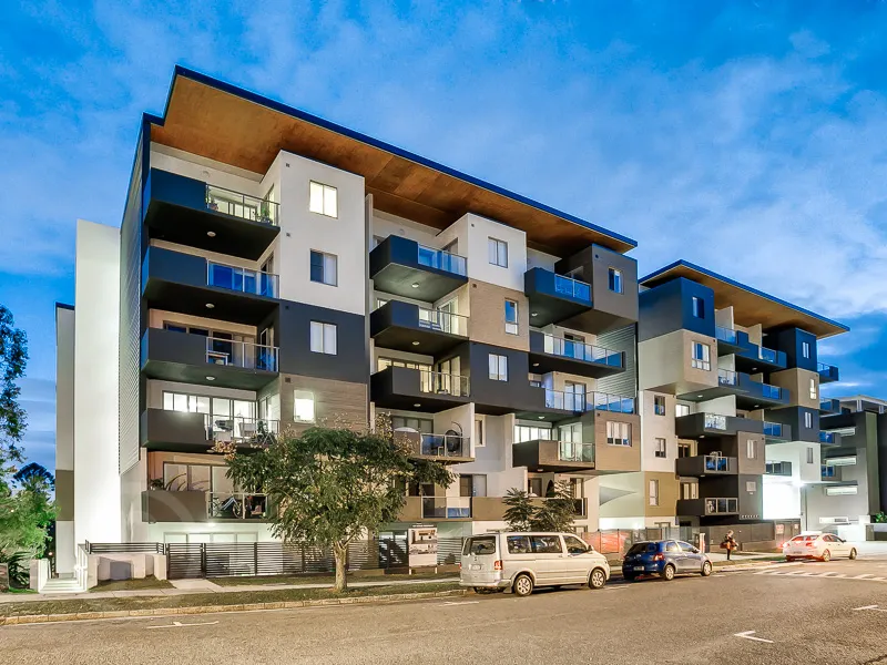 Modern & Spacious 1 Bedroom Unit In Kelvin Grove Urban Village!