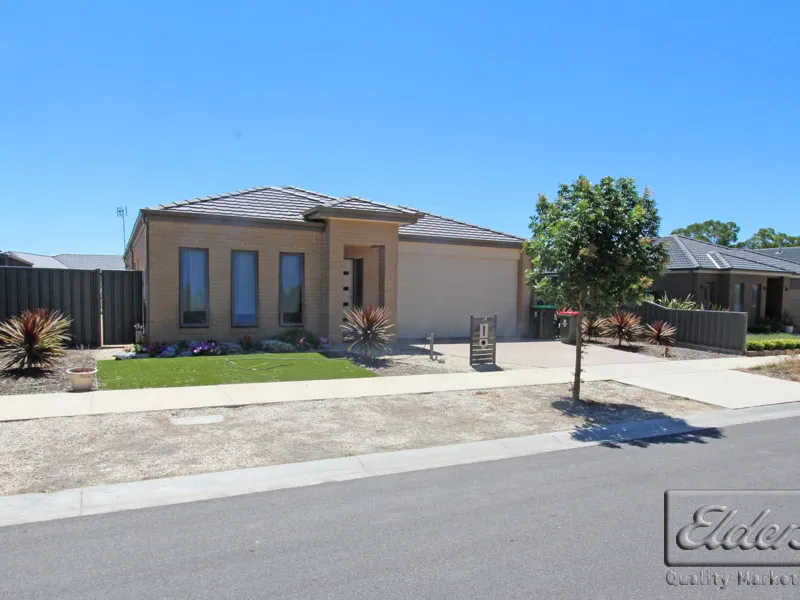 Three Bedroom Home With Contemporary Open Plan Living