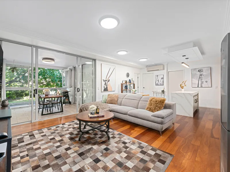 Newly Renovated Spacious Unit in Premium Location