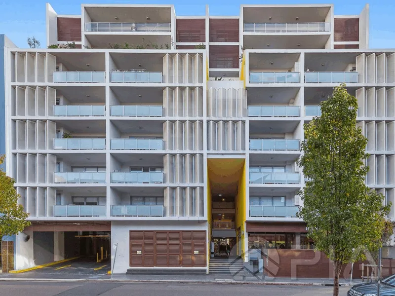 Modern, Luxury and locate in Parramatta