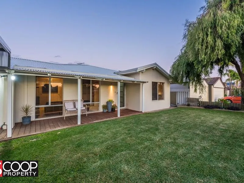 OPPOSITE THE PARKLANDS! SPACE, STYLE AND SERENITY!