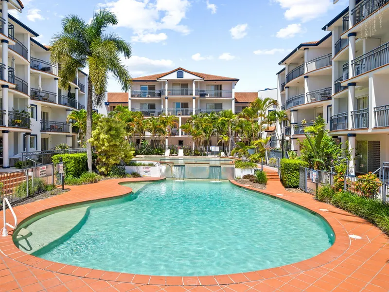 Blue Water Bay Bliss: Resort Living on Marine Parade
