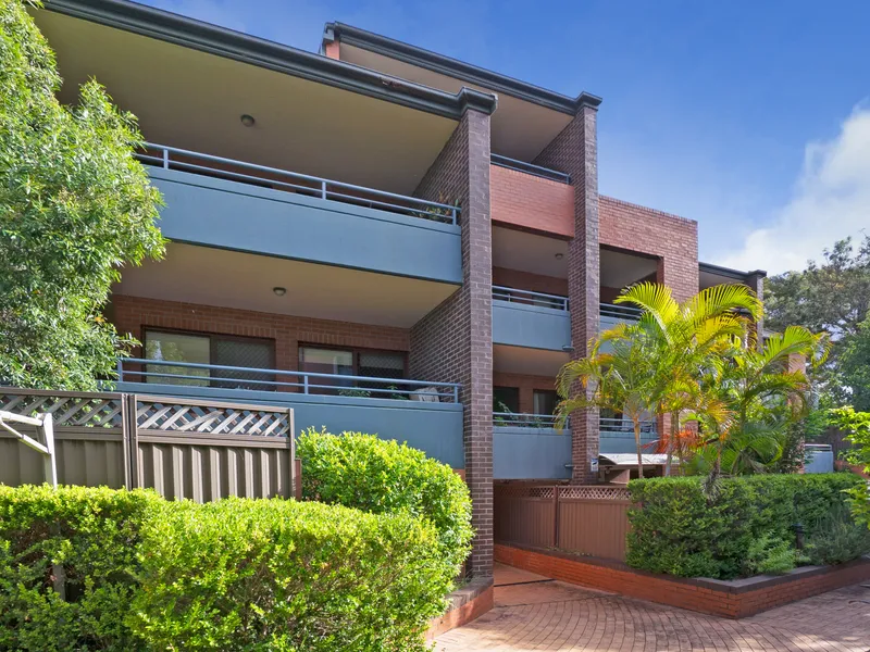 Oversized Dual Courtyard Apartment