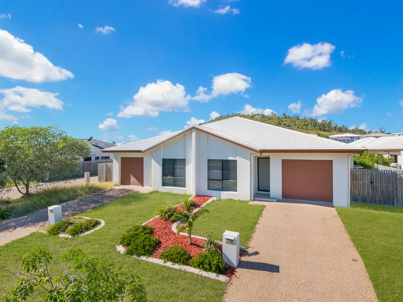 Fully Air-Conditioned Three Bedroom Duplex With Small Yard