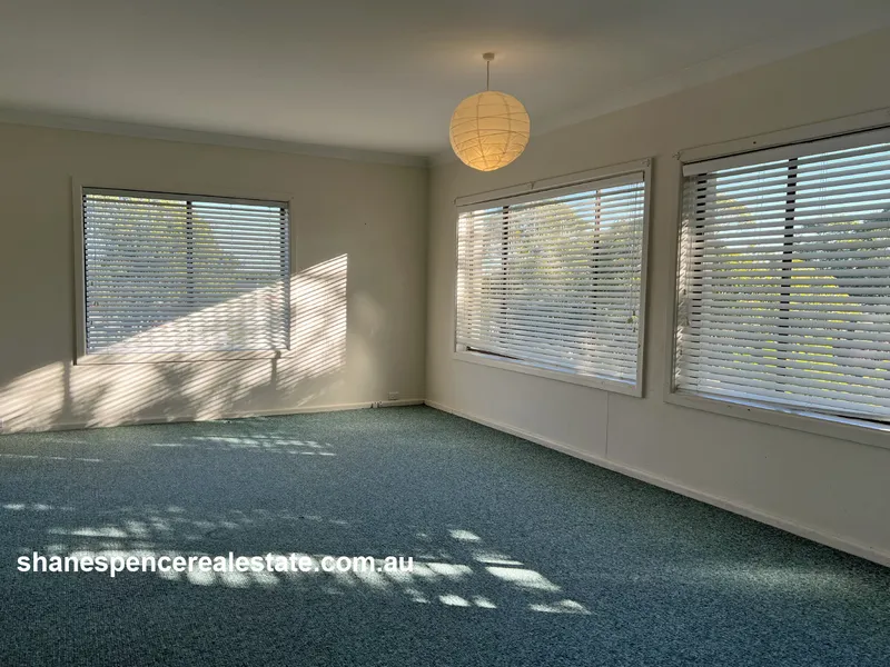 Large Beachside Family Home