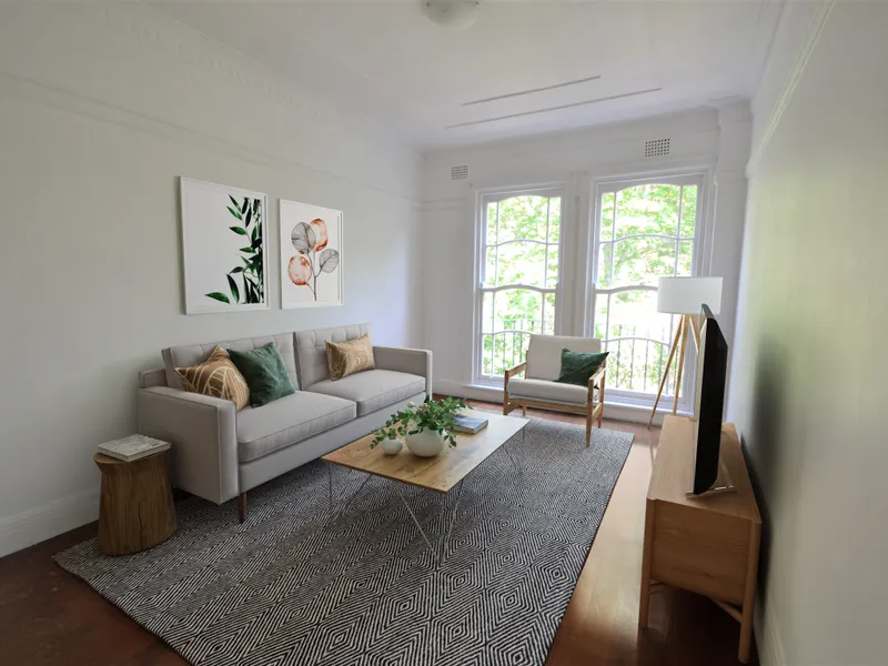 Charming art deco style unfurnished studio apartment loacated in small security building right in the heart of Potts Point.