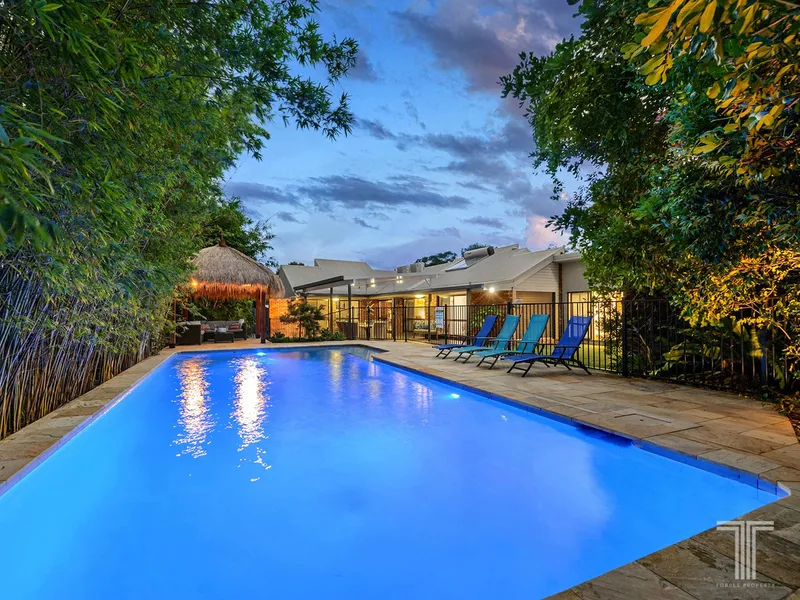 Tropical Family Hideaway in a Private Cul-de-sac