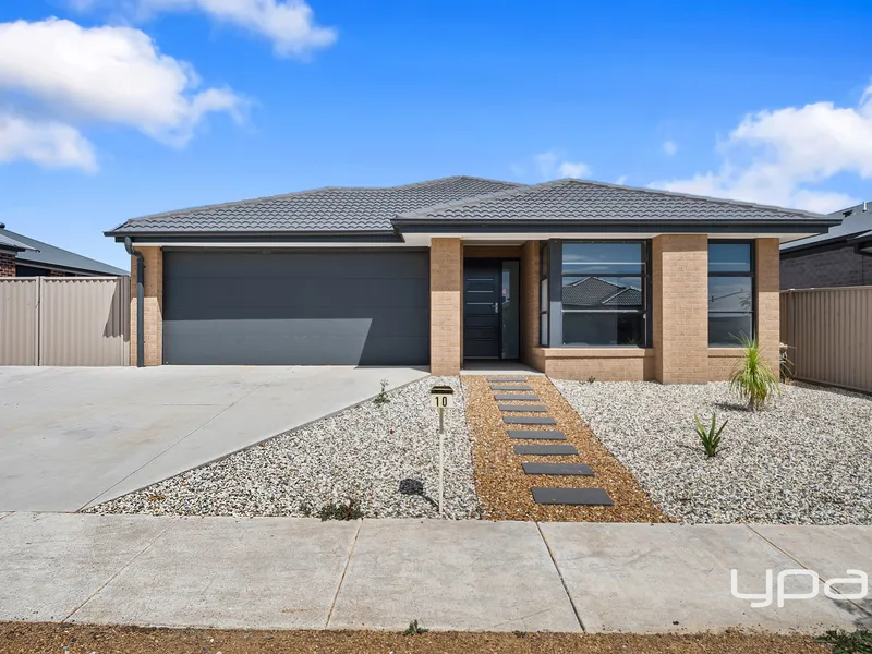 HIGH QUALITY HOME WITH SIDE ACCESS