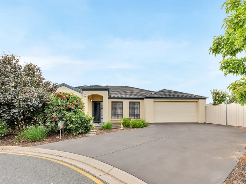 MASSIVE 4 BEDROOM FAMILY HOME