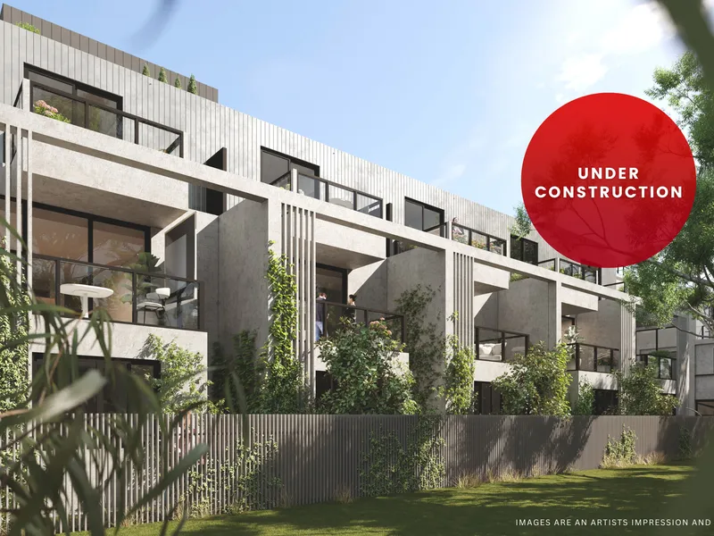 Introducing Oakleigh’s Crown Jewel: 3-Storey Luxury Townhouse in The Residences. Prime Location & Modern Living!