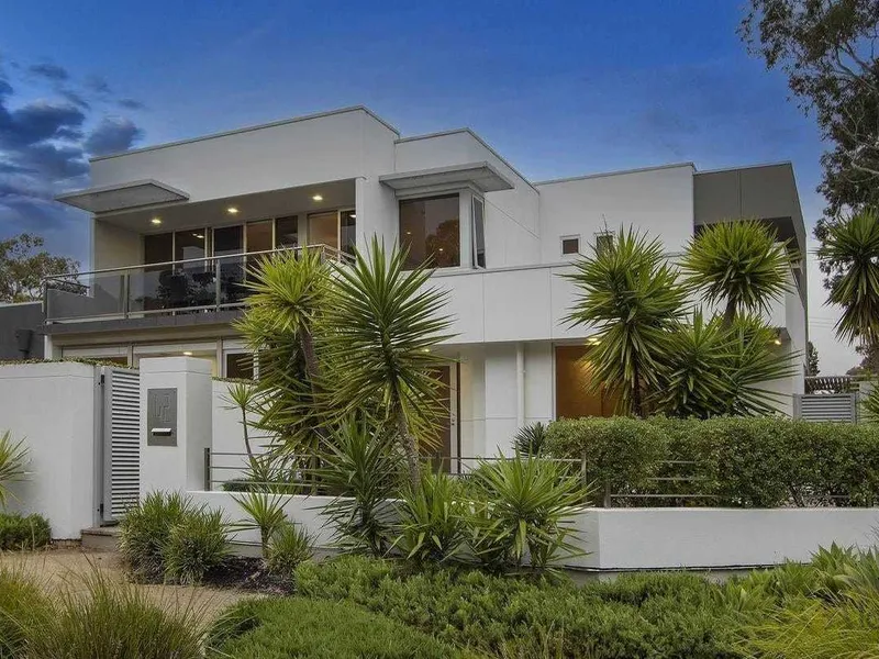 Stunning modern masterpiece