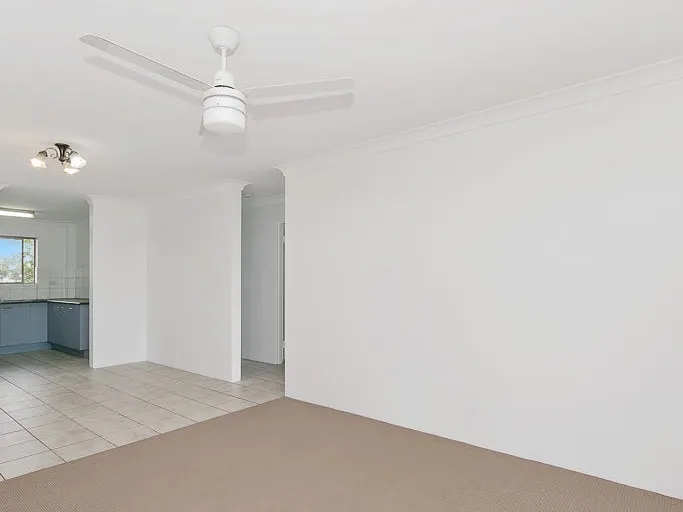 2 Bedroom Immaculate Unit in the heart of Chermside