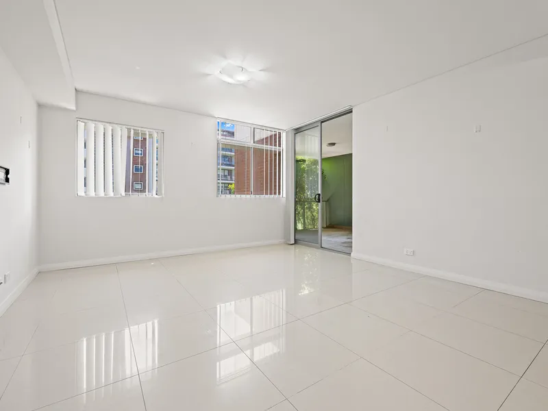 Parkside 2 Bedroom Apartment In Botany
