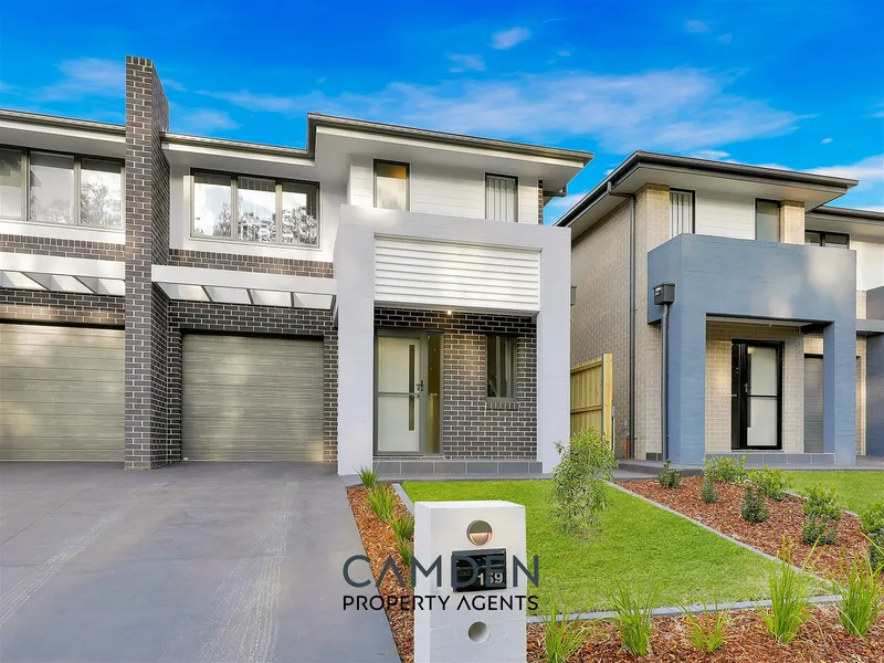 BRAND NEW STUNNING HOME!