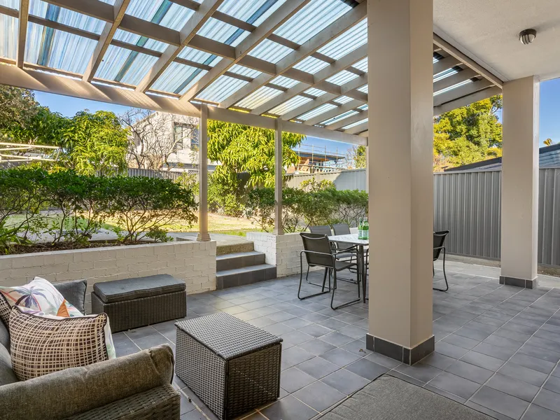 Sun drenched family Oasis