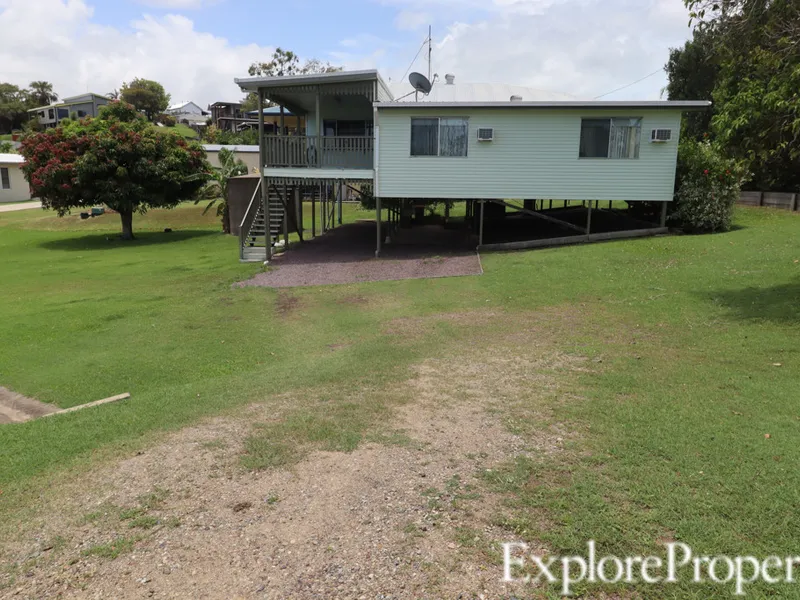 Quiet home with ocean views