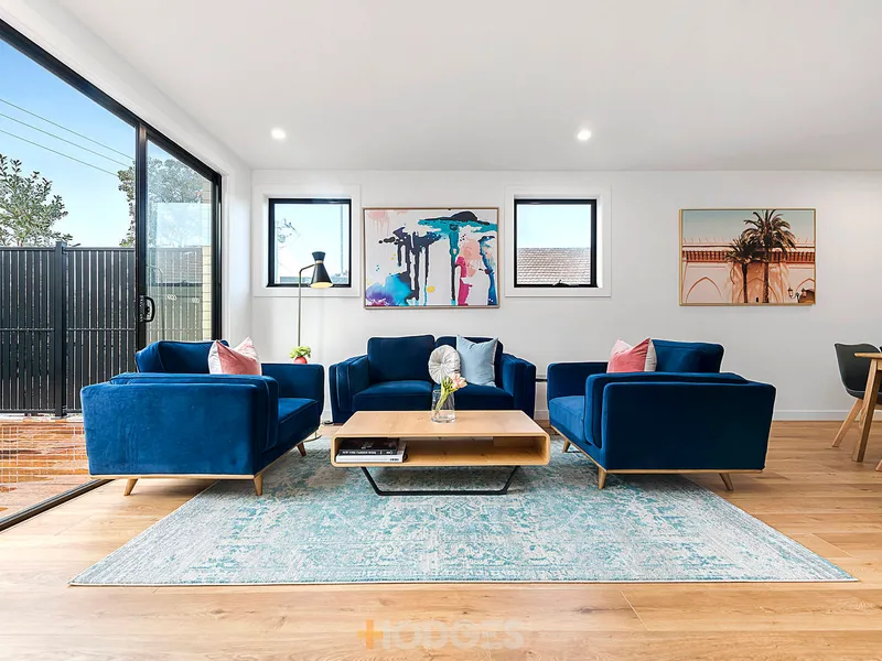 BRAND NEW, LANDMARK DESIGN, BEACHSIDE LUXURY